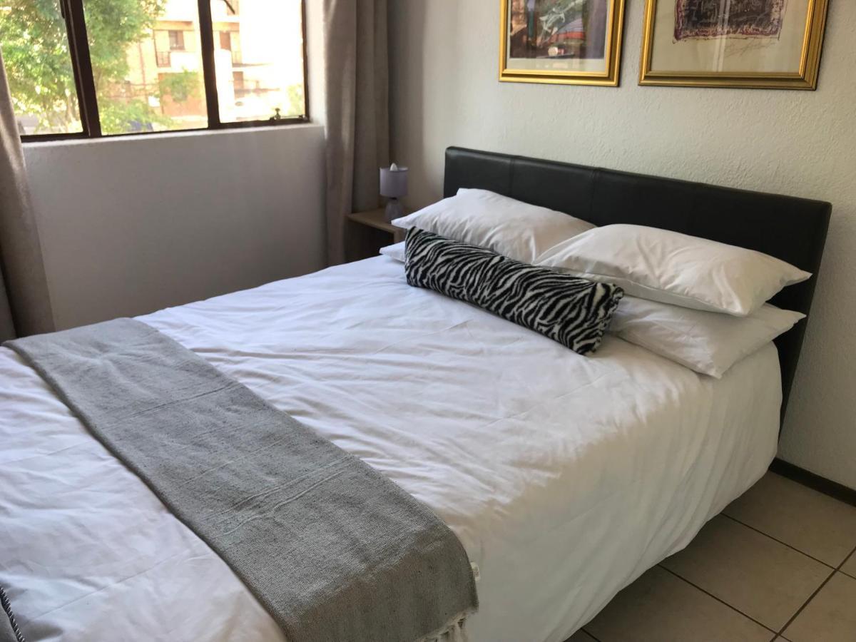 Eazi Apartamento *