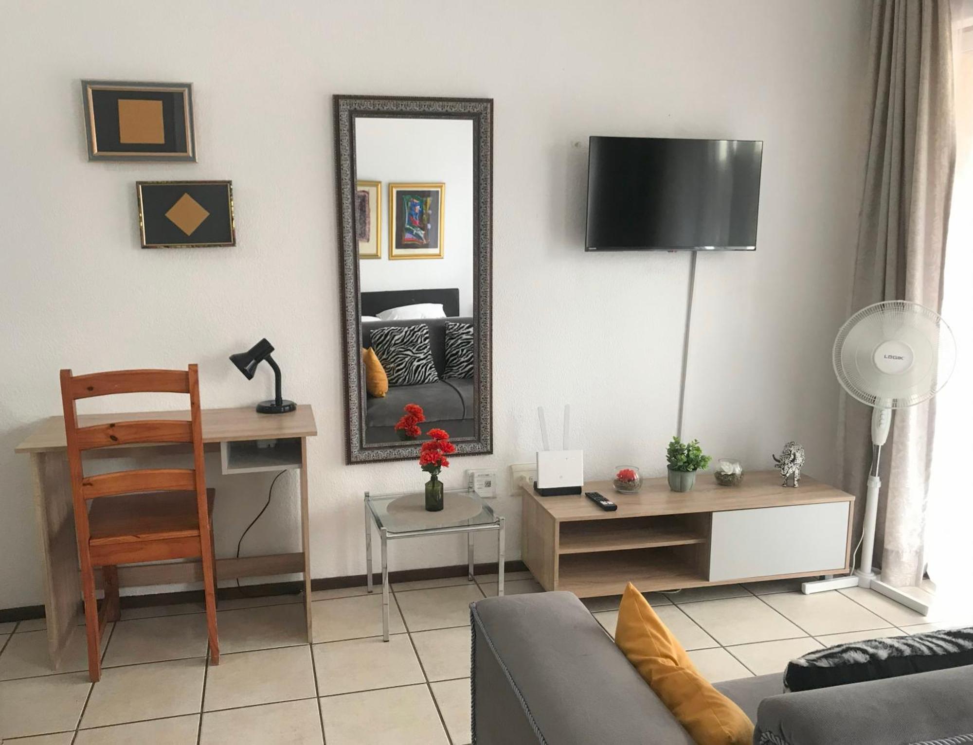 Eazi Apartamento *